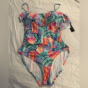 La Blanca NWT Beautiful Pattern Swimsuit